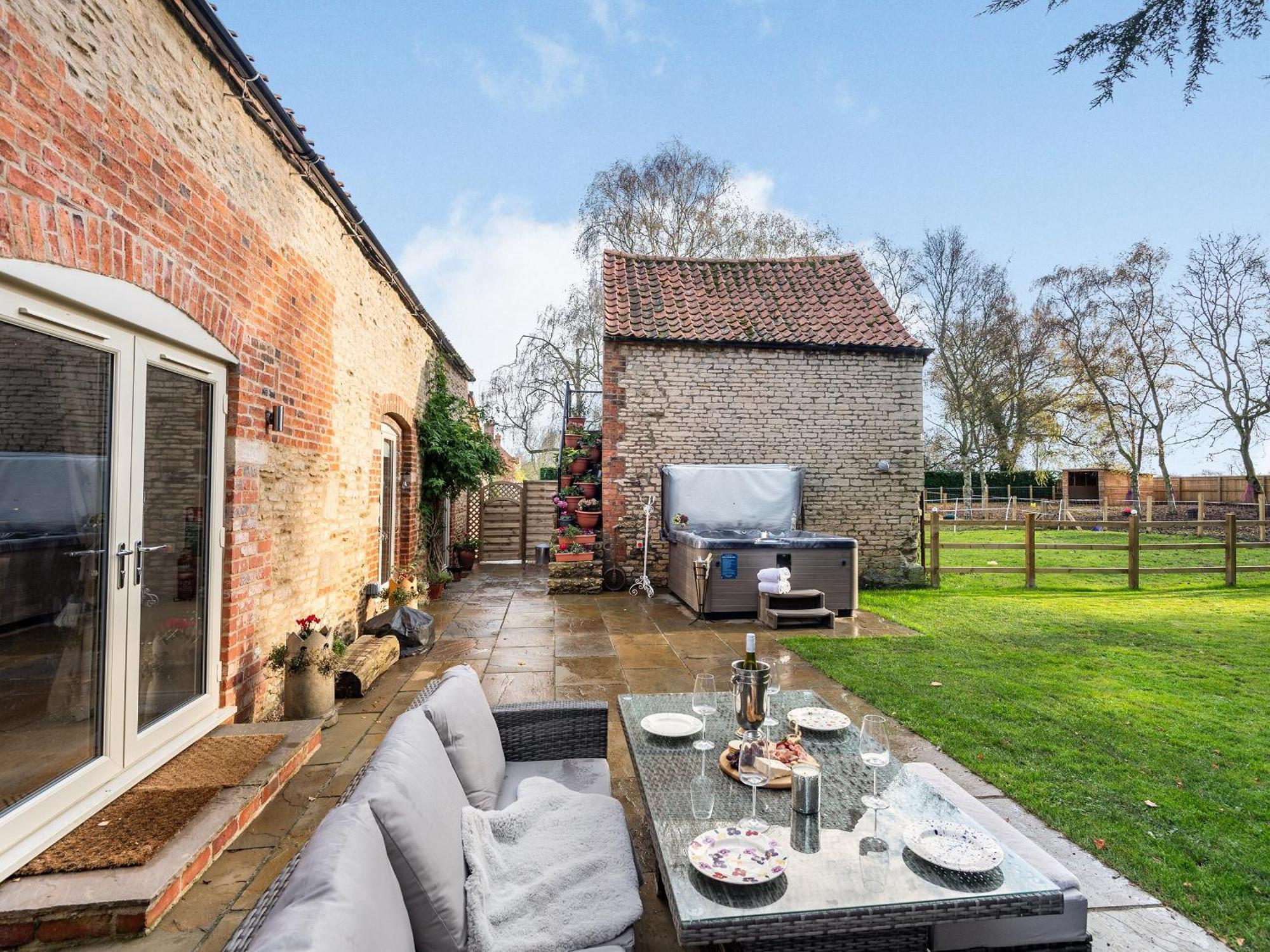 Coach House Villa Rowston Esterno foto